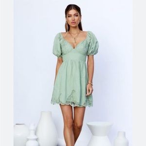 Hello Molly super sherbert short lace dress in sage